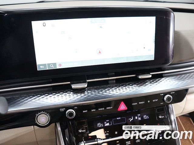 Kia Carnival (IV) Gasoline 9-Seater Hi-Limousine Signature 2023 — фото 8