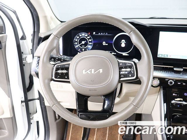 Kia Carnival (IV) Gasoline 9-Seater Hi-Limousine Signature 2023 — фото 18