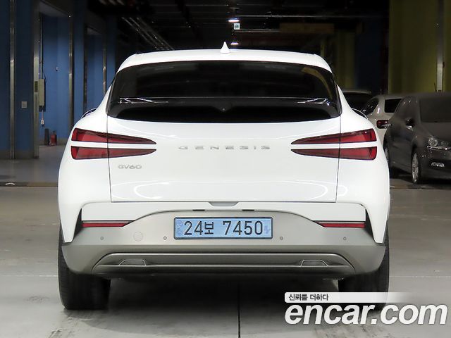 Genesis GV60 Standard AWD 2022 — фото 3