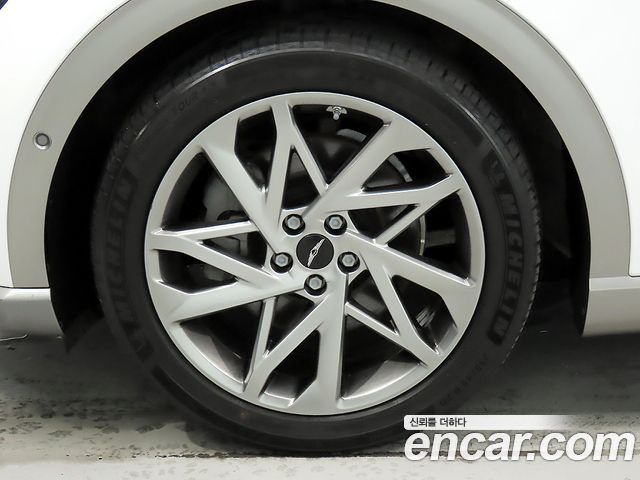 Genesis GV60 Standard AWD 2022 — фото 24
