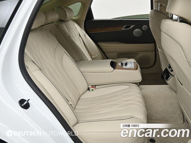 Genesis G80 (RG3) Gasoline 2.5 Turbo AWD 2025 — фото 16