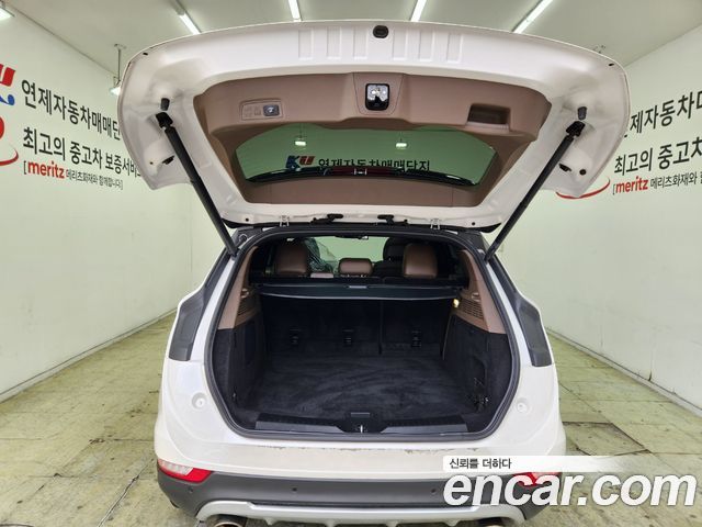Lincoln MKC 2.0 AWD 2015 — фото 7
