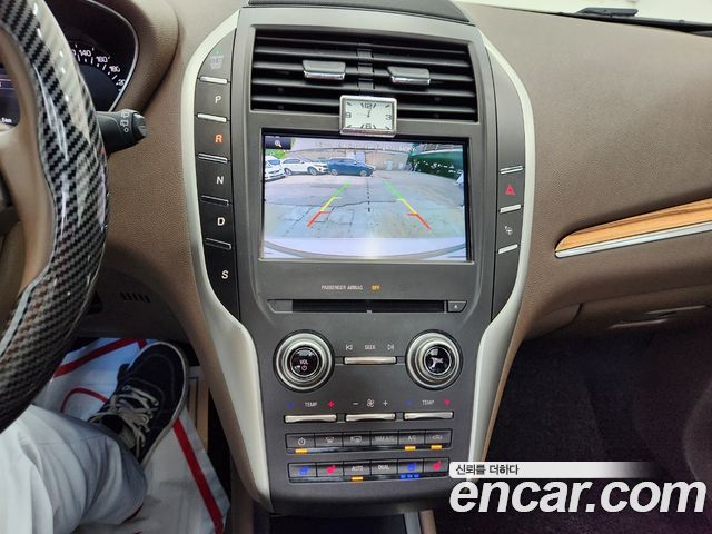 Lincoln MKC 2.0 AWD 2015 — фото 16