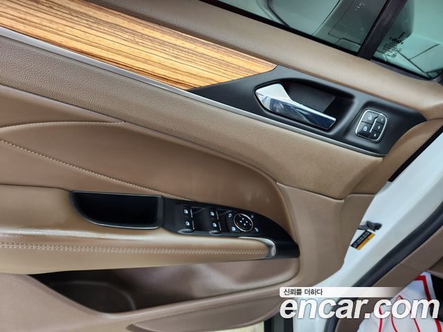 Lincoln MKC 2.0 AWD 2015 — фото 22