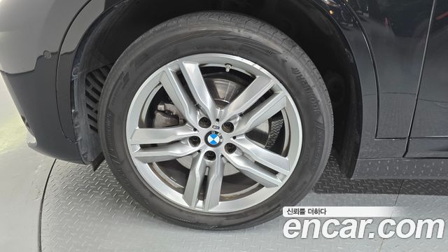 BMW X1 (F48) xDrive 20i M Sport 2020 — фото 5