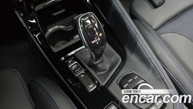 BMW X1 (F48) xDrive 20i M Sport 2020 — фото 9