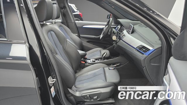 BMW X1 (F48) xDrive 20i M Sport 2020 — фото 11