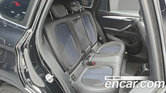BMW X1 (F48) xDrive 20i M Sport 2020 — фото 12