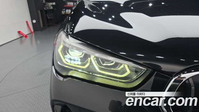 BMW X1 (F48) xDrive 20i M Sport 2020 — фото 22