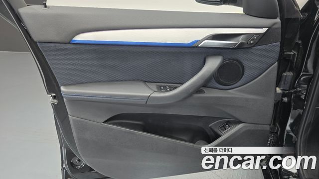 BMW X1 (F48) xDrive 20i M Sport 2020 — фото 24