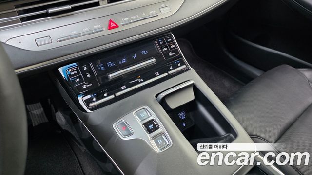 Hyundai Grandeur (IG) 2.5 Premium Choice 2021 — фото 9