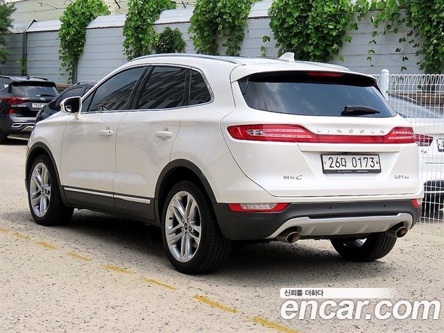 Lincoln MKC 2.0 AWD 2017 — фото 3