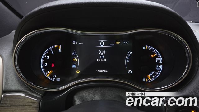 Jeep Grand Cherokee 3.0 Diesel Overland WK2 2017 — фото 8
