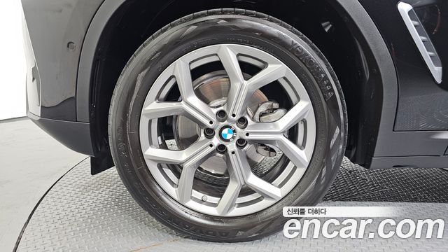 BMW X4 (G02) xDrive20i xLine 2023 — фото 5