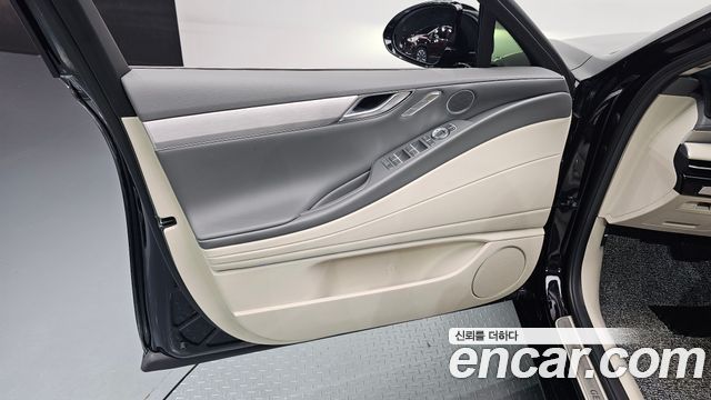 Genesis G80 (RG3) Gasoline 2.5 Turbo AWD 2026 — фото 24