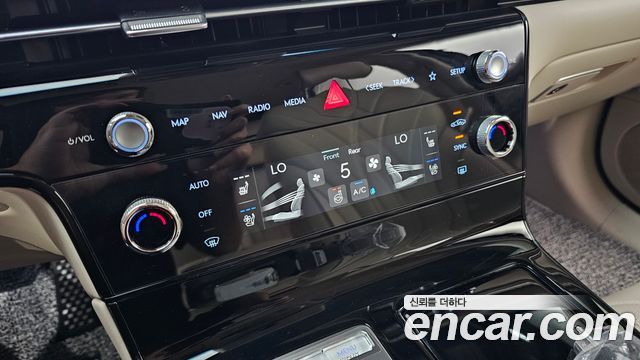 Genesis G80 (RG3) Gasoline 2.5 Turbo AWD 2026 — фото 32
