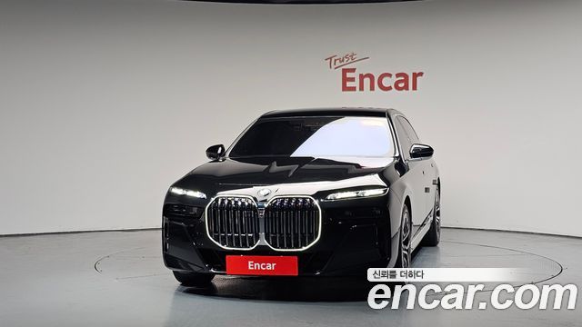BMW 7 Series (G70) 740i xDrive M Sport Limited 2026 — фото 3