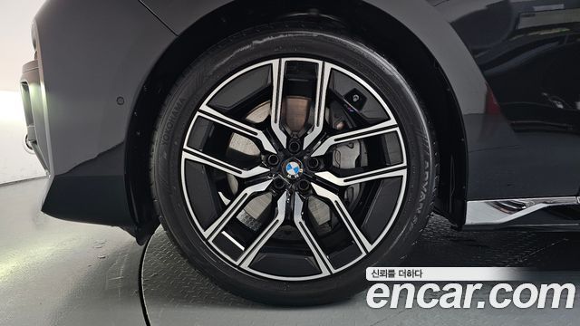 BMW 7 Series (G70) 740i xDrive M Sport Limited 2026 — фото 5
