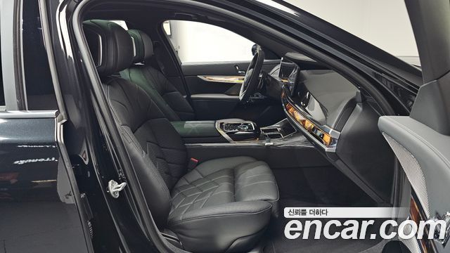 BMW 7 Series (G70) 740i xDrive M Sport Limited 2026 — фото 11