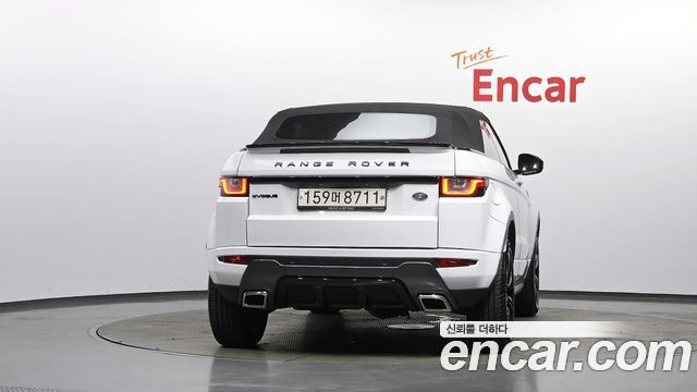 Land Rover Range Rover Evoque 2.0 TD4 SE Dynamic Convertible 2017 — фото 4