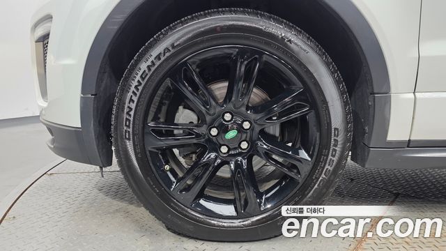 Land Rover Range Rover Evoque 2.0 TD4 SE Dynamic Convertible 2017 — фото 5