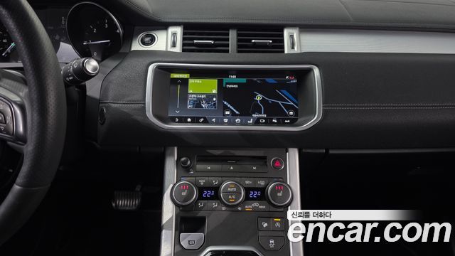 Land Rover Range Rover Evoque 2.0 TD4 SE Dynamic Convertible 2017 — фото 16