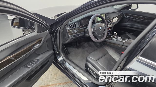 BMW 7 Series (F01) 740d xDrive 2013 — фото 10