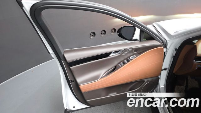 Genesis G80 (RG3) Gasoline 2.5 Turbo AWD 2024 — фото 24