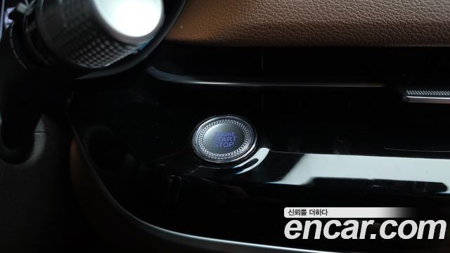 Genesis G80 (RG3) Gasoline 2.5 Turbo AWD 2024 — фото 30