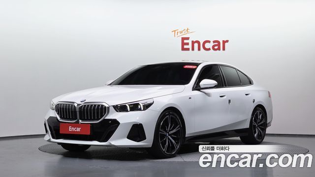 BMW 5 Series (G60) 530i xDrive M Sport 2025 — фото 11