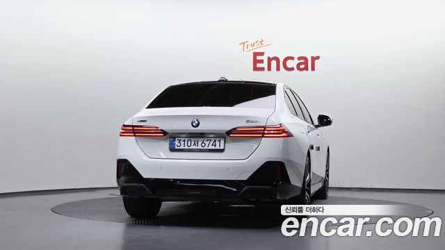 BMW 5 Series (G60) 530i xDrive M Sport 2025 — фото 4