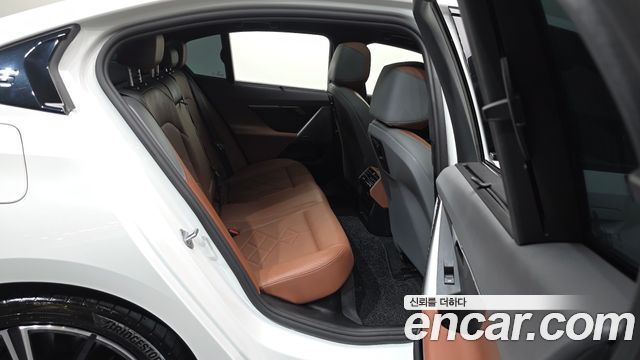 BMW 5 Series (G60) 530i xDrive M Sport 2025 — фото 16