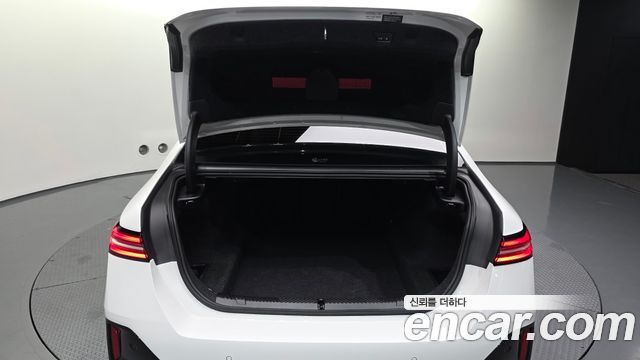BMW 5 Series (G60) 530i xDrive M Sport 2025 — фото 24
