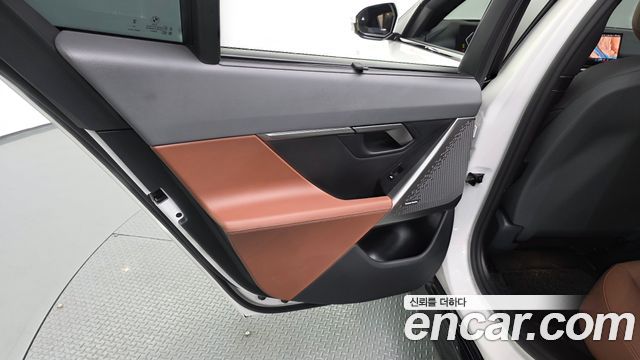 BMW 5 Series (G60) 530i xDrive M Sport 2025 — фото 31