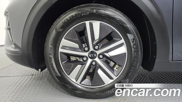 Kia Niro 1.6 HEV Prestige 2021 — фото 5