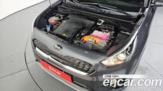 Kia Niro 1.6 HEV Prestige 2021 — фото 6