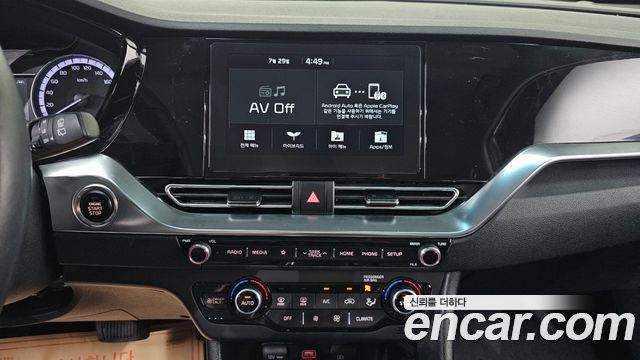 Kia Niro 1.6 HEV Prestige 2021 — фото 13