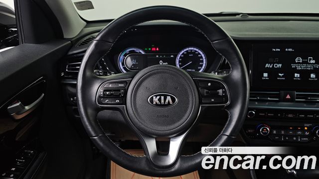 Kia Niro 1.6 HEV Prestige 2021 — фото 14