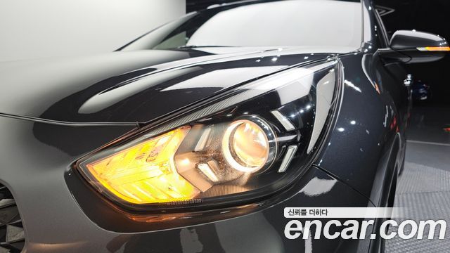 Kia Niro 1.6 HEV Prestige 2021 — фото 22
