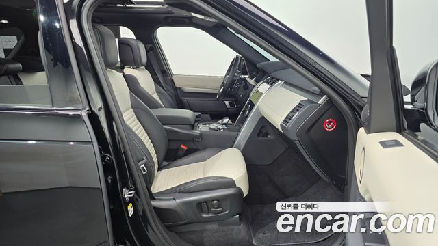 Land Rover Discovery 5 P360 R-Dynamic SE 2022 — фото 32