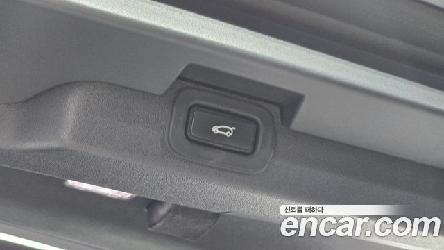Land Rover Discovery 5 P360 R-Dynamic SE 2022 — фото 35