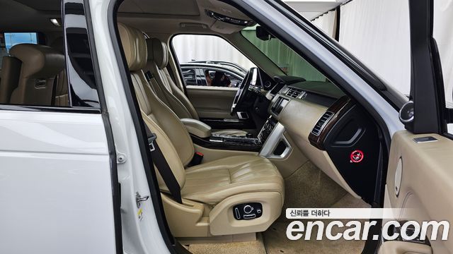Land Rover Range Rover (IV) 4.4 SDV8 Vogue SE DIESEL 2016 — фото 11