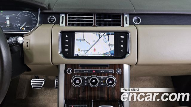 Land Rover Range Rover (IV) 4.4 SDV8 Vogue SE DIESEL 2016 — фото 14