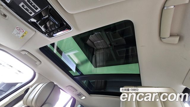 Land Rover Range Rover (IV) 4.4 SDV8 Vogue SE DIESEL 2016 — фото 17