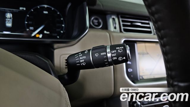 Land Rover Range Rover (IV) 4.4 SDV8 Vogue SE DIESEL 2016 — фото 18