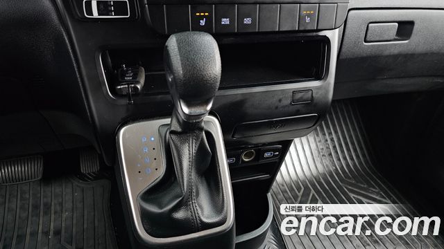 Hyundai Staria Cargo 5-Seater Smart 2022 — фото 9