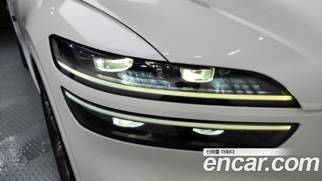 Genesis GV70 2.5T Gasoline AWD 2022 — фото 22