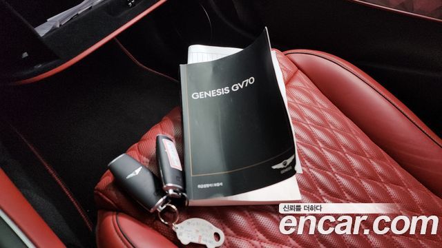Genesis GV70 2.5T Gasoline AWD 2022 — фото 35