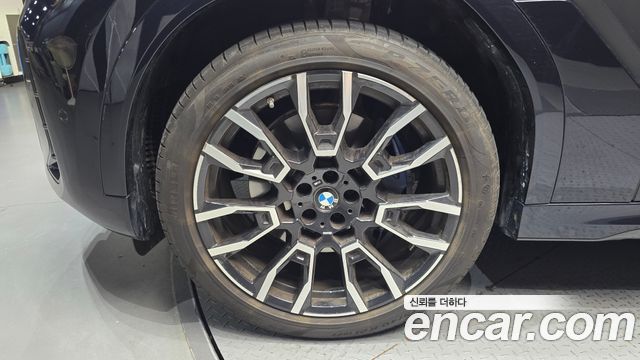 BMW X6 (G06) xDrive40i M Sport 2025 — фото 5