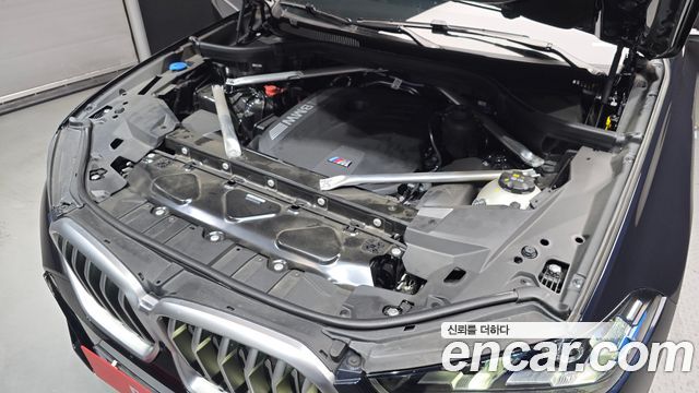BMW X6 (G06) xDrive40i M Sport 2025 — фото 6